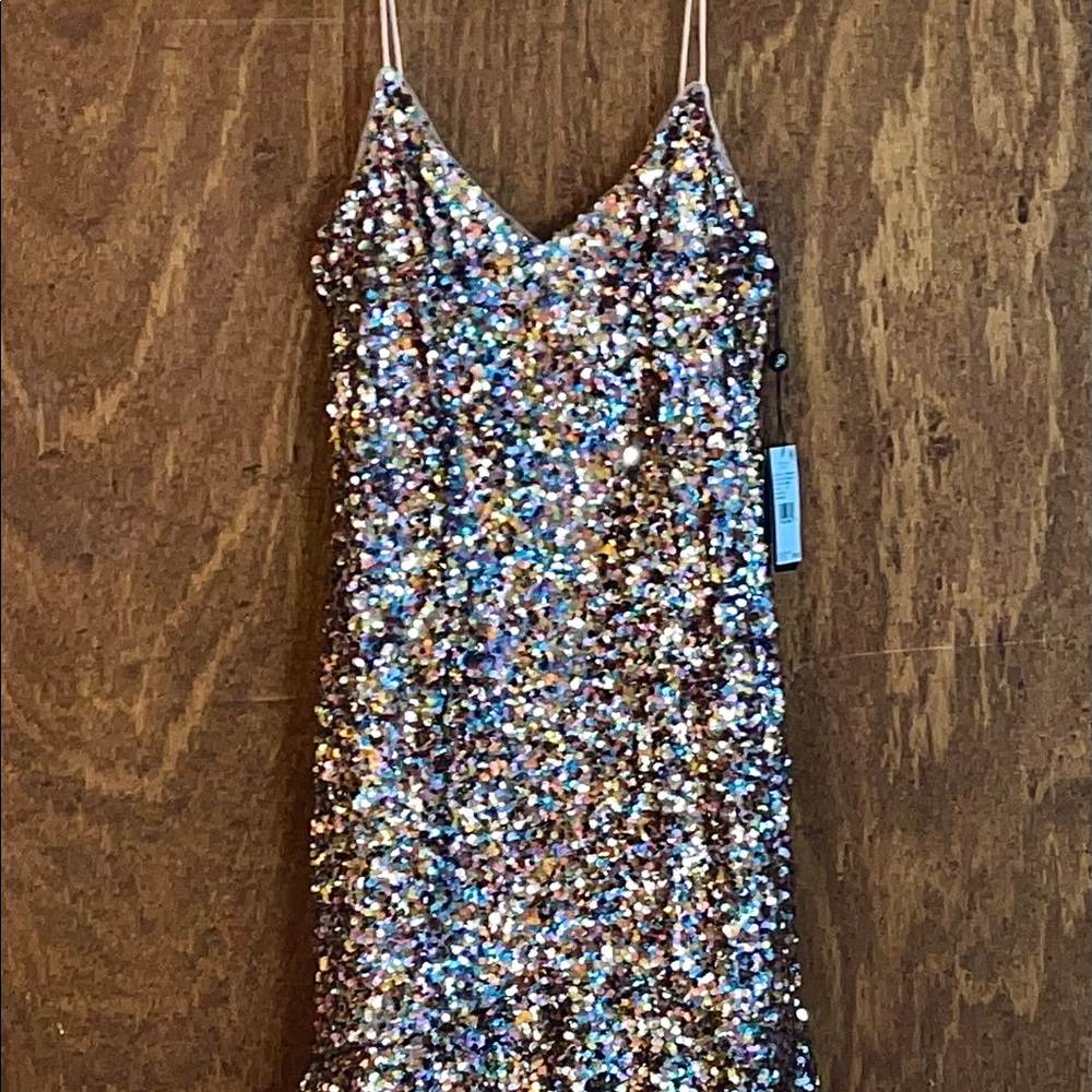 NWT ADRIANNA PAPELL Shiny Embellished Sheath Dress ⭐️